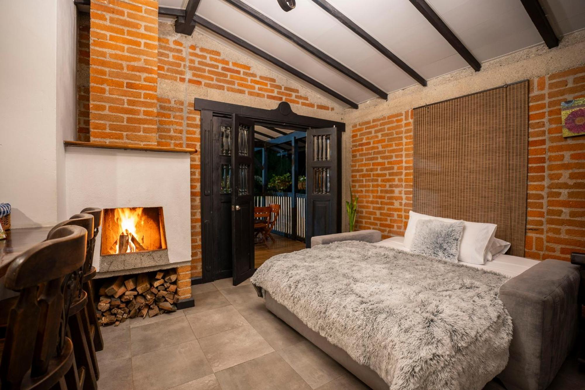 La Herradura Lodge 圣罗莎德卡瓦尔 外观 照片